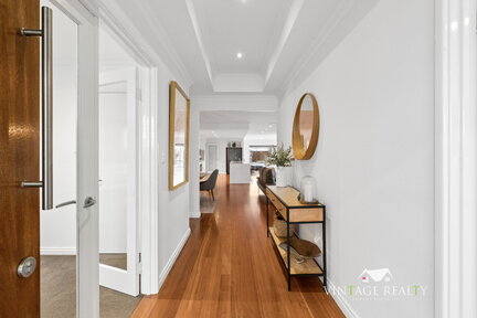 AUBIN GROVE,sale