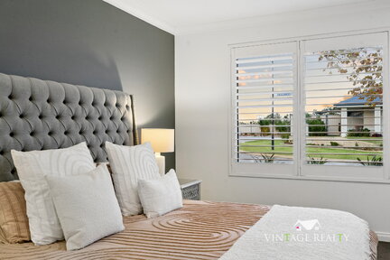 AUBIN GROVE,sale