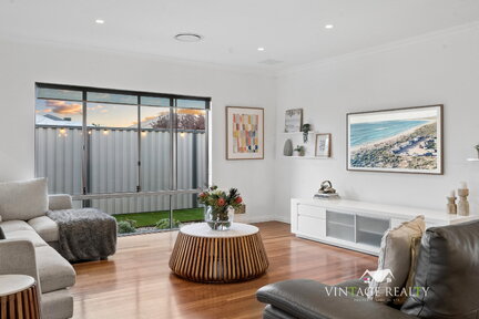 AUBIN GROVE,sale