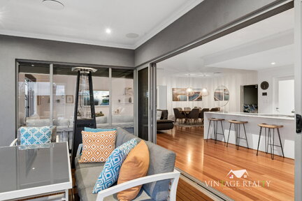 AUBIN GROVE,sale