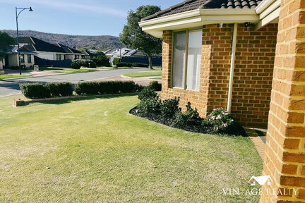 17 MINTBERRY GARDENS