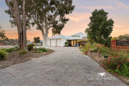 18 Coulterhand Circle, Byford