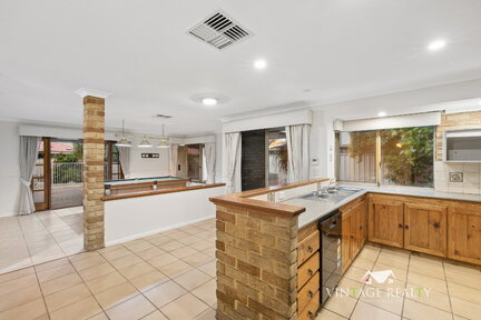 THORNLIE,sale
