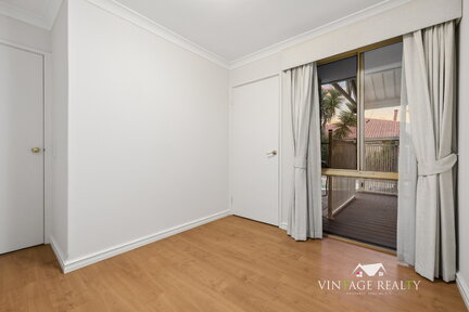THORNLIE,sale