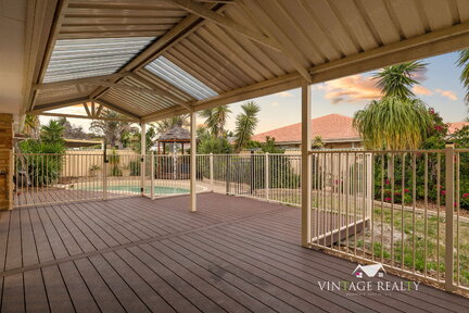 THORNLIE,sale