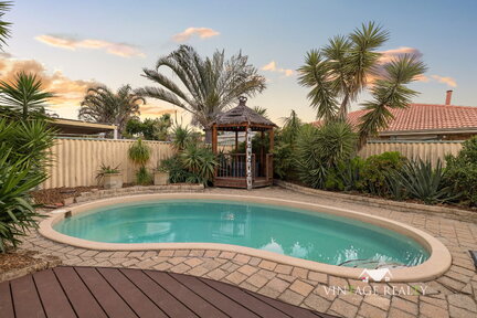 THORNLIE,sale